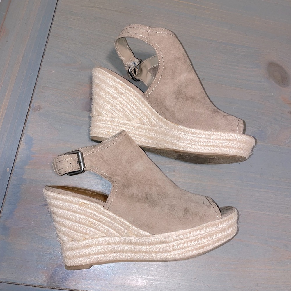Universal Thread suede wedges!